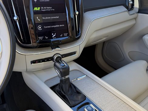 Used 2021 Volvo XC60 T5 Inscription w/ Advanced Package image 10