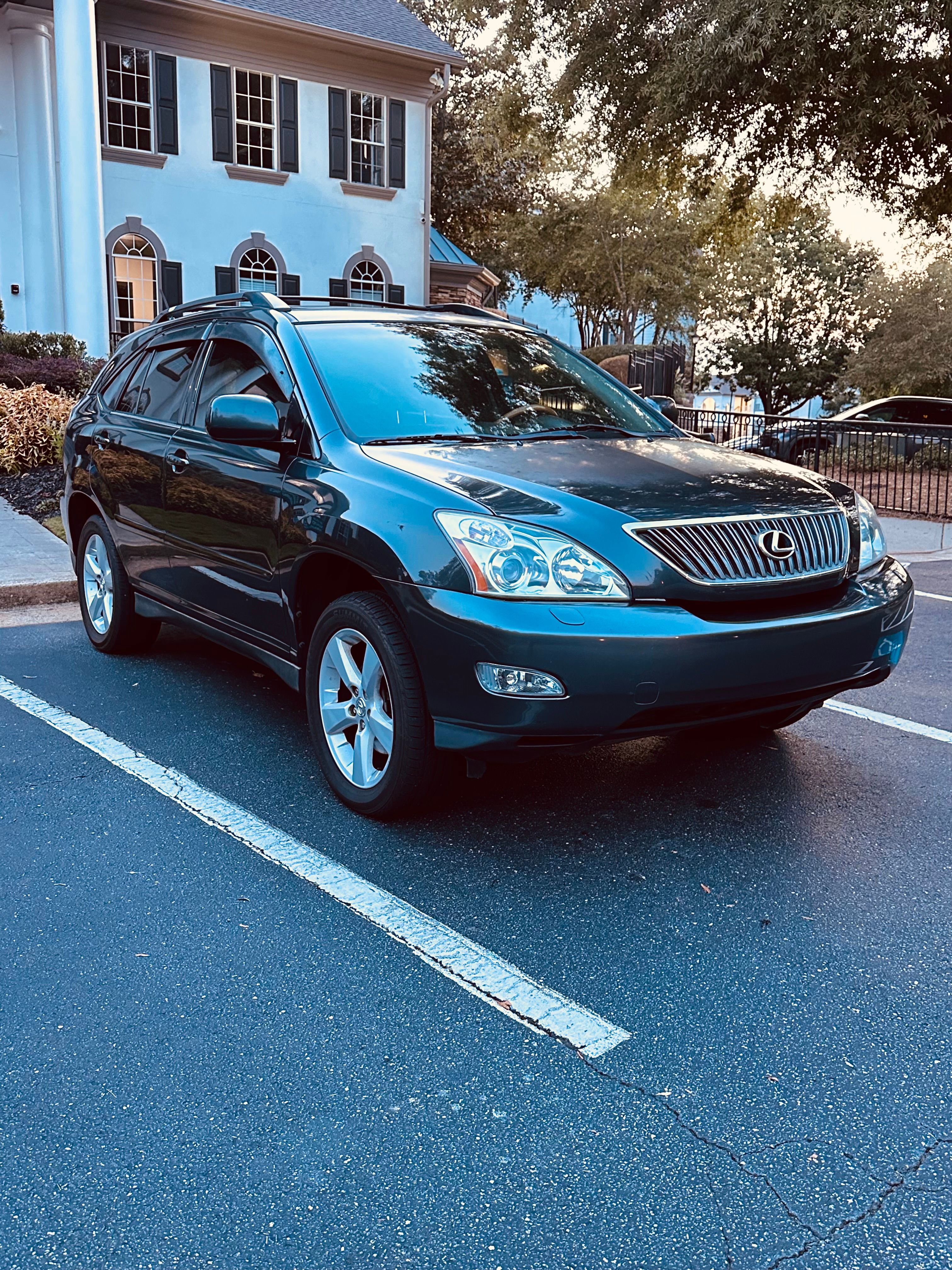 Used 2006 Lexus RX 330 w/ Premium Plus Pkg FWD image 4