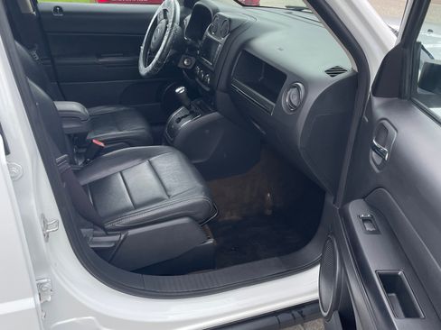 Used 2016 Jeep Patriot High Altitude image 8