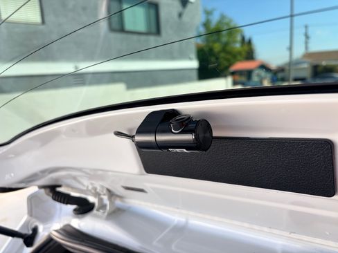 Used 2013 Toyota Yaris LE image 14