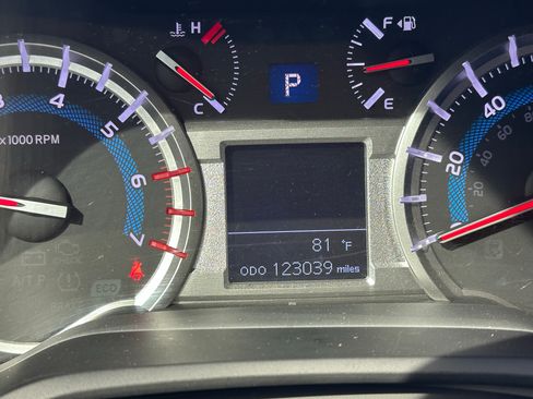 Used 2019 Toyota 4Runner SR5 image 9