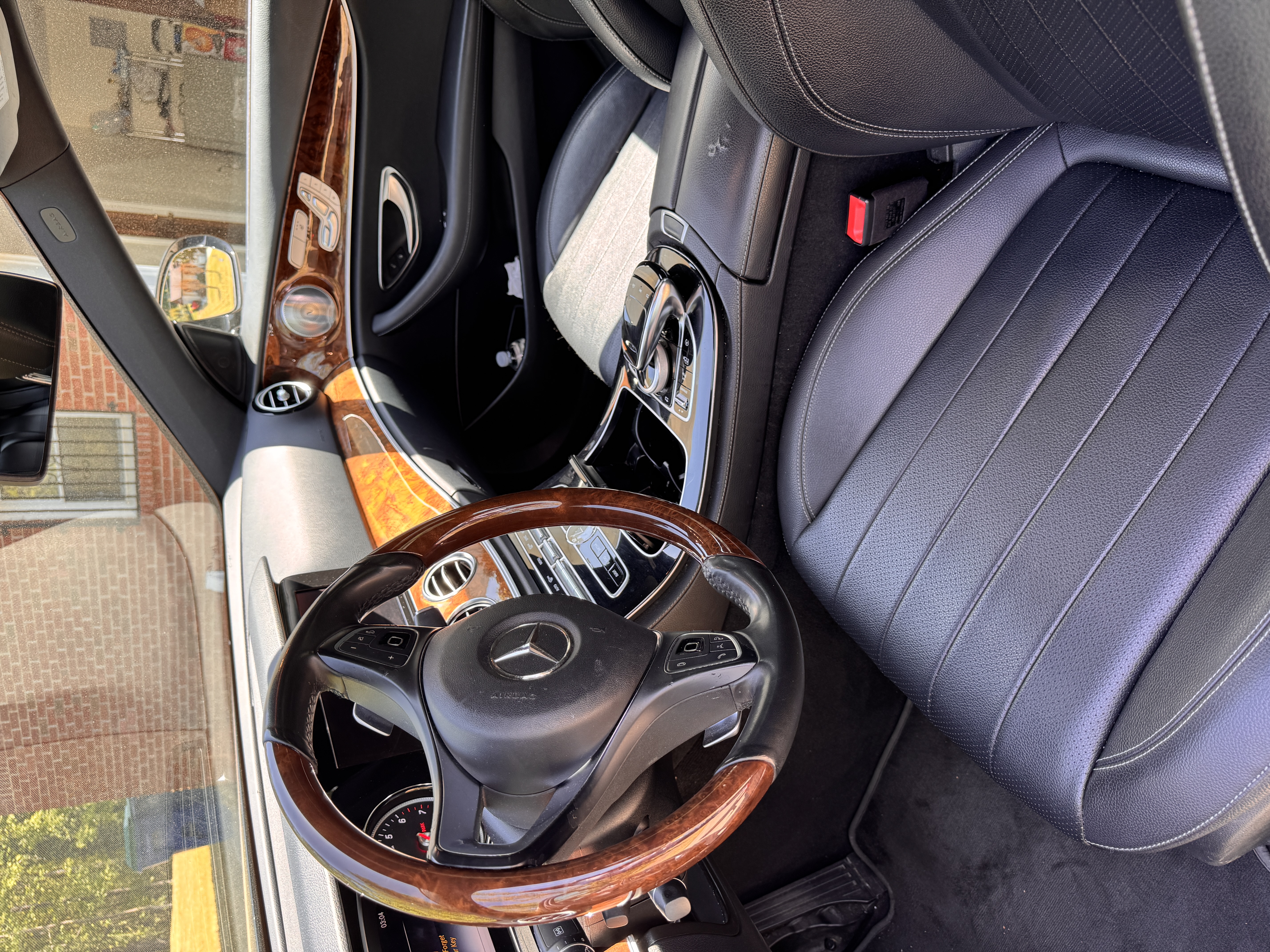 Used 2018 Mercedes-Benz E 300 image 8