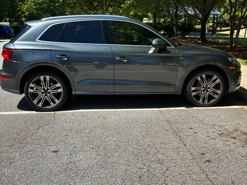 Used 2018 Audi SQ5 Prestige w/ Prestige Package AWD/4WD image 1