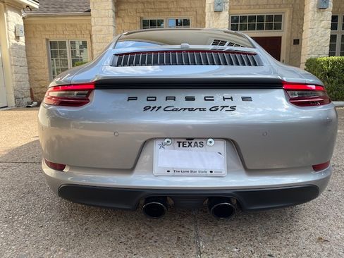 Used 2019 Porsche 911 Carrera GTS image 11