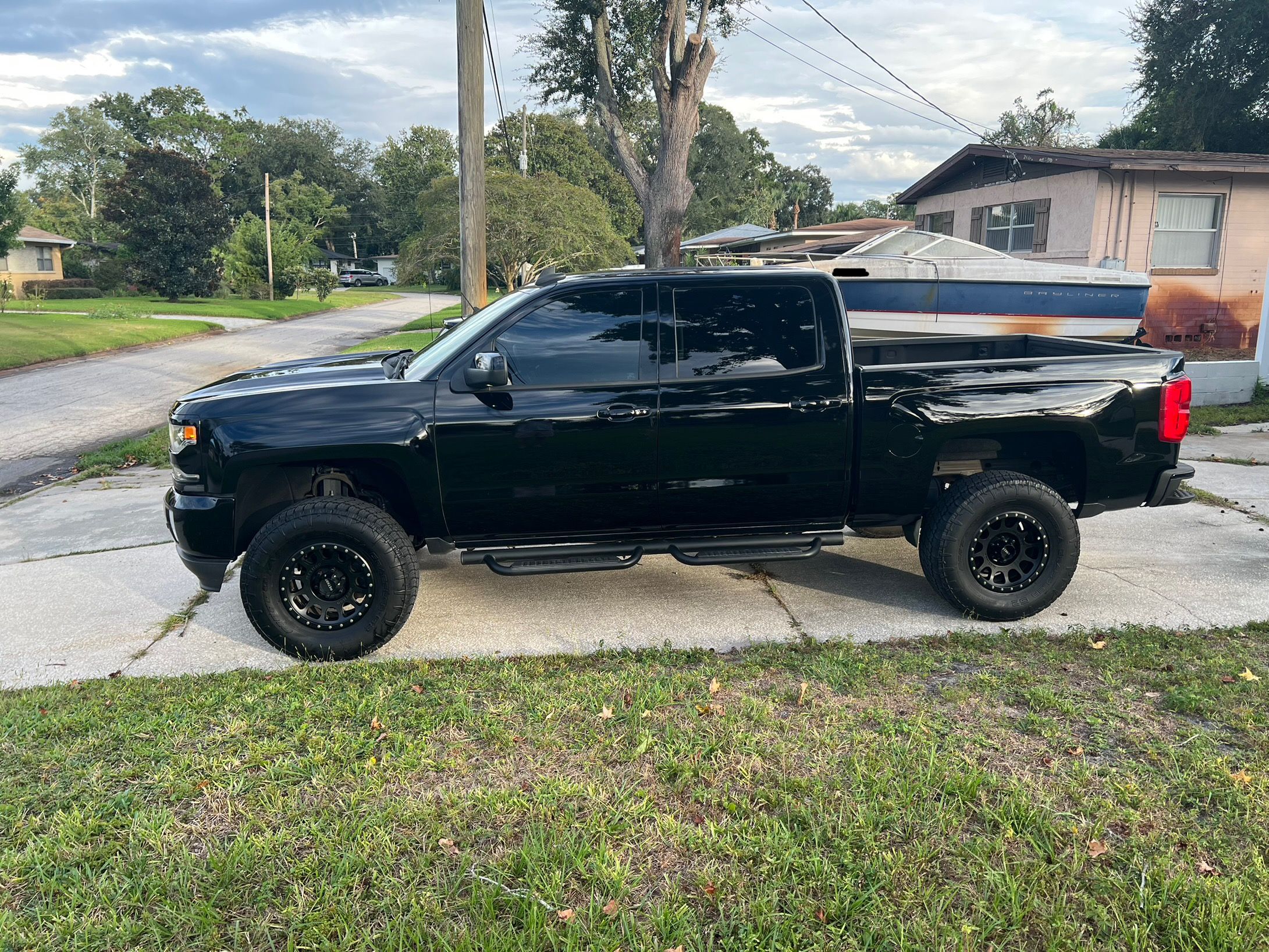 Used 2017 Chevrolet Silverado 1500 LTZ Z71 w/ Midnight Edition AWD/4WD image 1