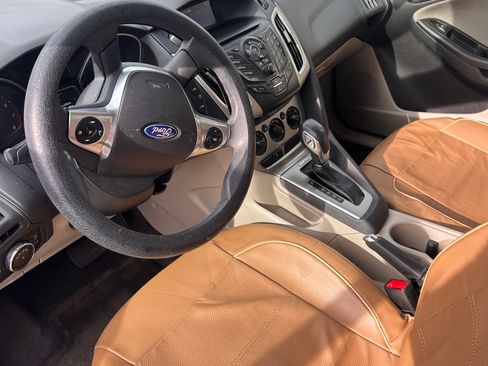 Used 2014 Ford Focus SE image 5