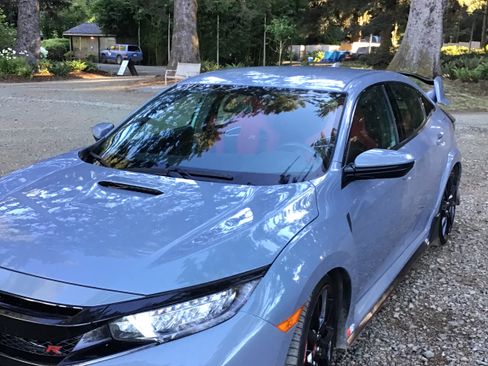 Used 2019 Honda Civic Type R image 1