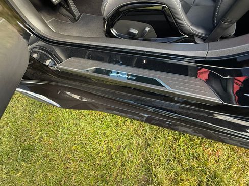 Used 2025 Chevrolet Corvette Z06 RWD image 21