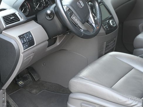 Used 2015 Honda Odyssey Touring image 15