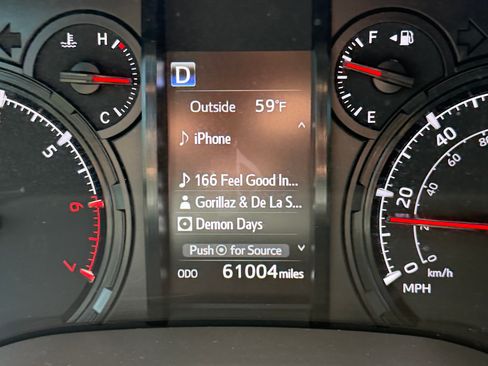 Used 2024 Toyota 4Runner SR5 Premium w/ SR5 Premium Package AWD/4WD image 12