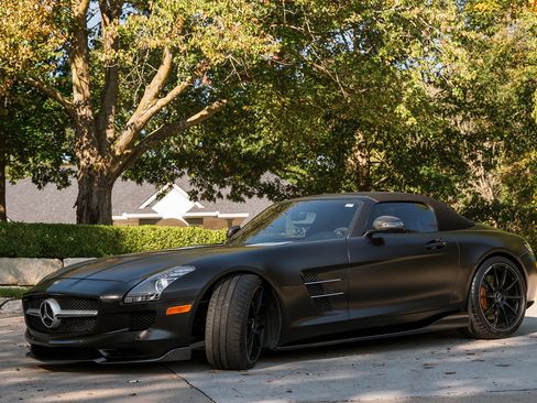 Used 2012 Mercedes-Benz SLS AMG AMG Convertible 2D image 6