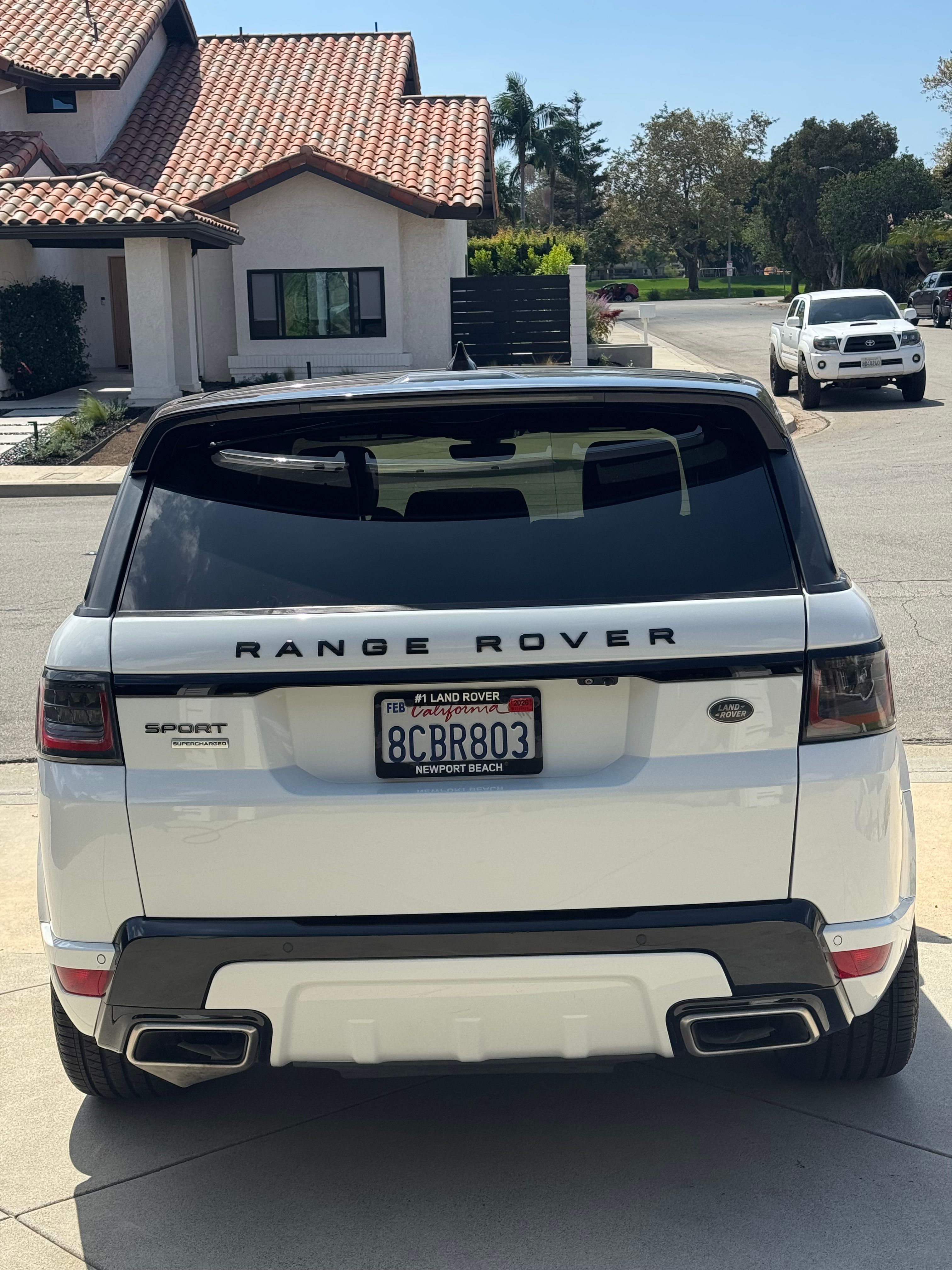 Used 2018 Land Rover Range Rover Sport Supercharged AWD/4WD image 9