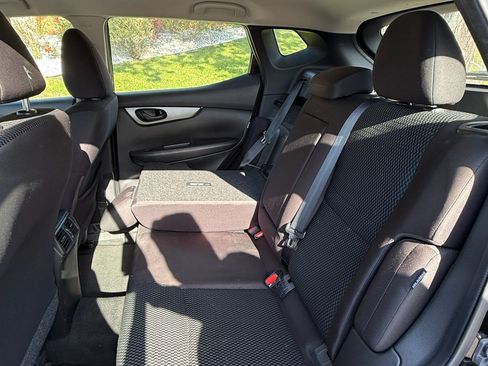 Used 2020 Nissan Rogue Sport S FWD image 11