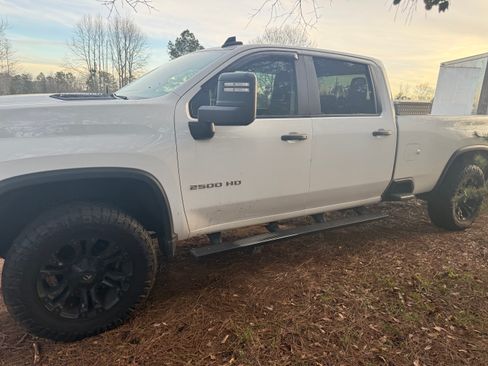 Used 2020 Chevrolet Silverado 2500 W/T w/ WT Convenience Package image 5