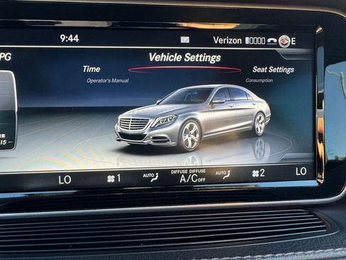 Used 2017 Mercedes-Benz S 550 S 550 Sedan 4D image 22