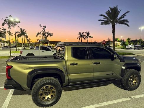 Used 2025 Toyota Tacoma Trailhunter Pickup 4D 5 ft image 4