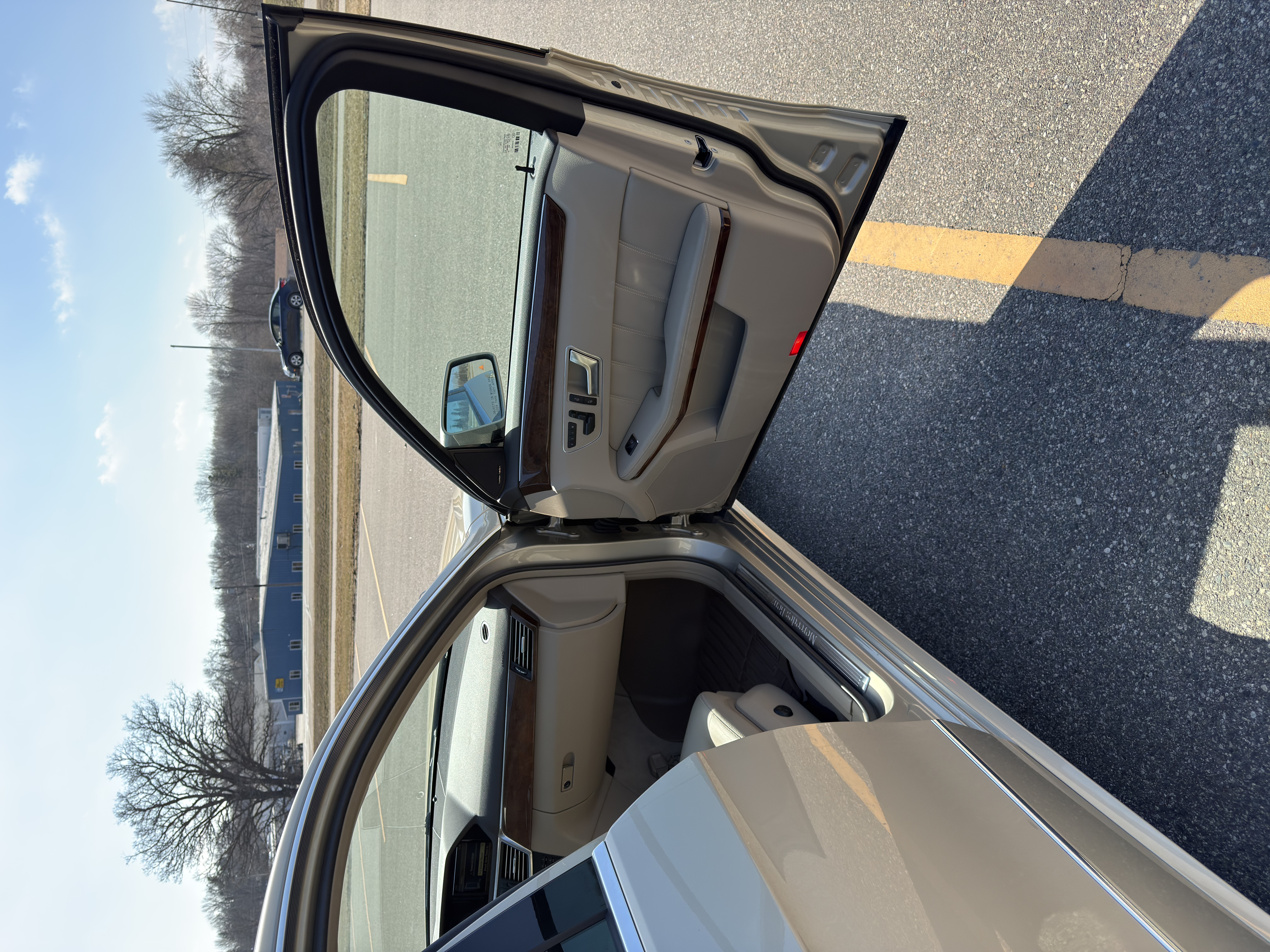 Used 2012 Mercedes-Benz E 350 4MATIC Sedan image 22