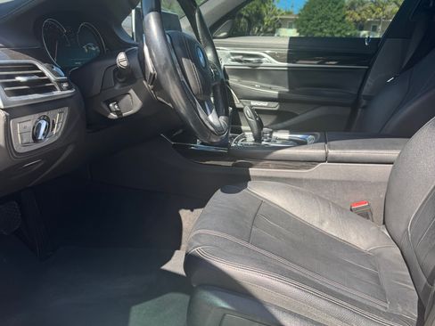 Used 2016 BMW 740i RWD image 6