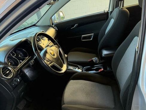 Used 2013 Chevrolet Captiva Sport LT image 8