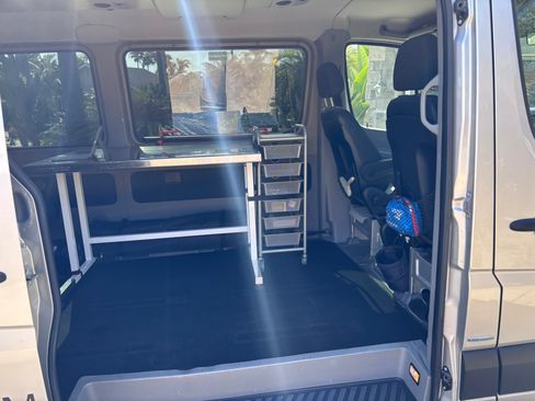 Used 2013 Mercedes-Benz Sprinter 2500 image 8