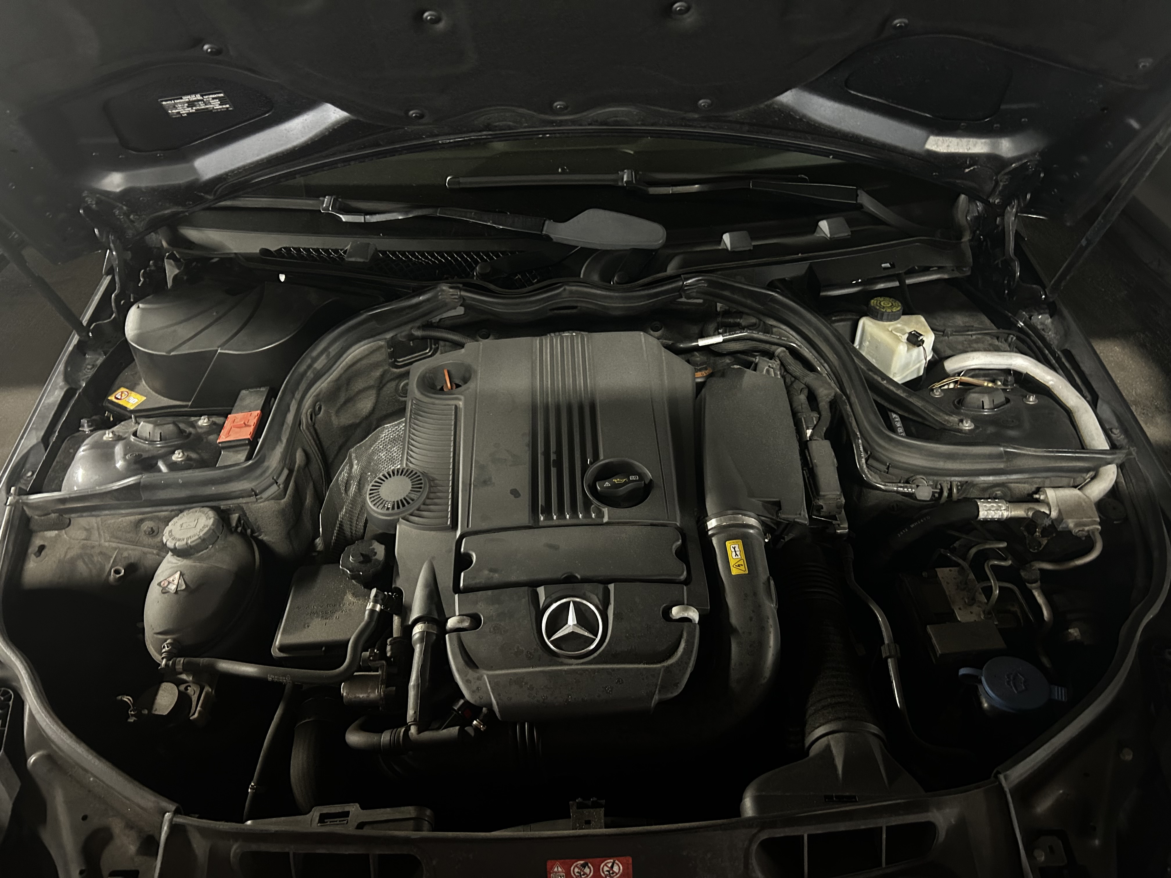 Used 2013 Mercedes-Benz C 250 Sedan image 17