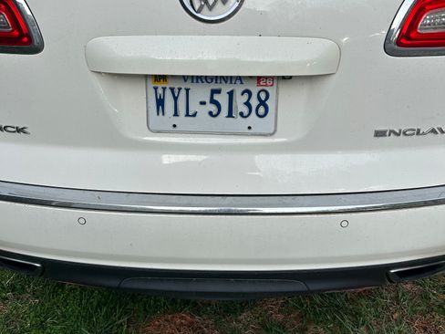 Used 2013 Buick Enclave Premium w/ LPO, Cargo Convenience Pkg image 9