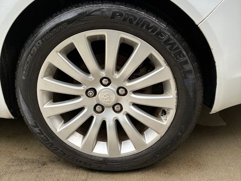 Used 2011 Buick Regal CXL FWD image 4