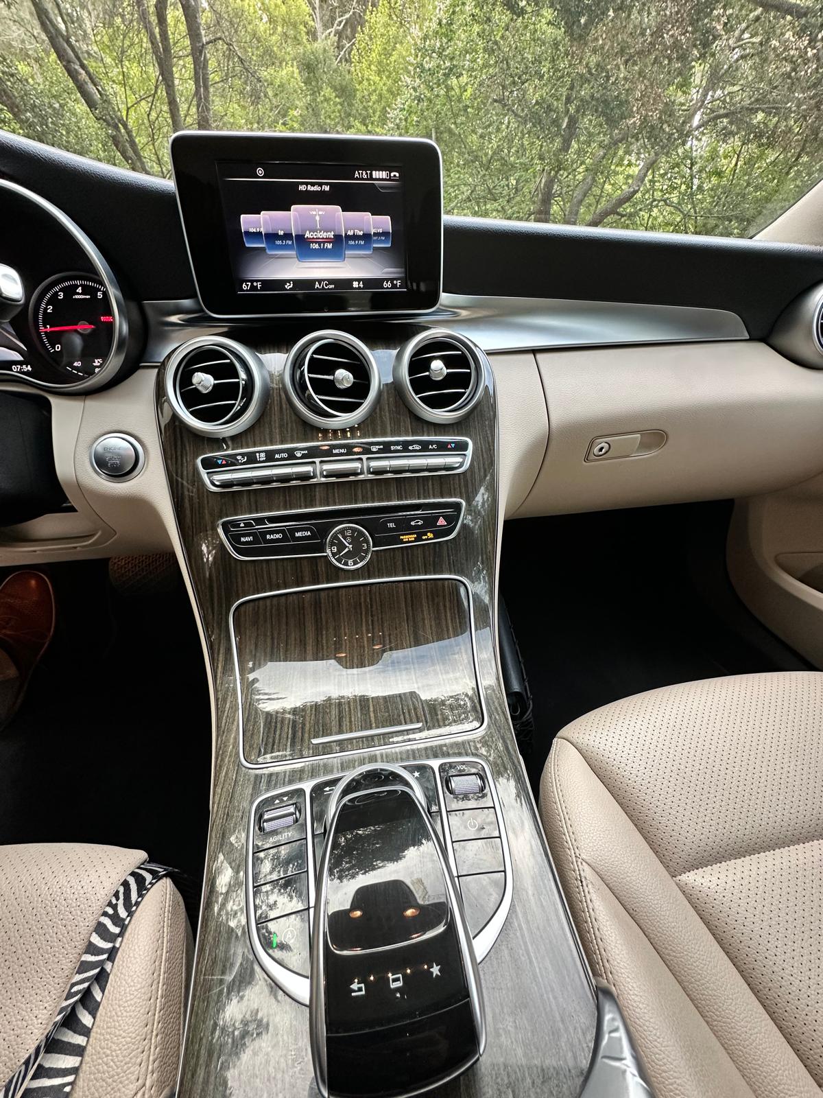 Used 2015 Mercedes-Benz C 300 Sedan image 13