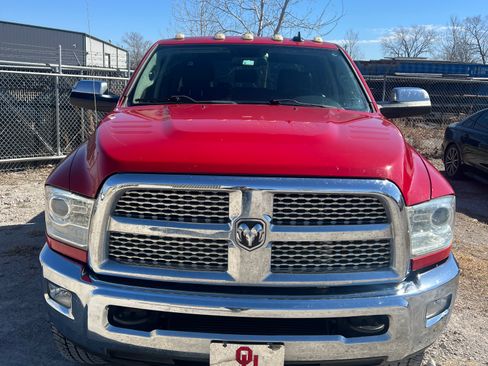 Used 2015 RAM 2500 Laramie w/ Protection Group image 9