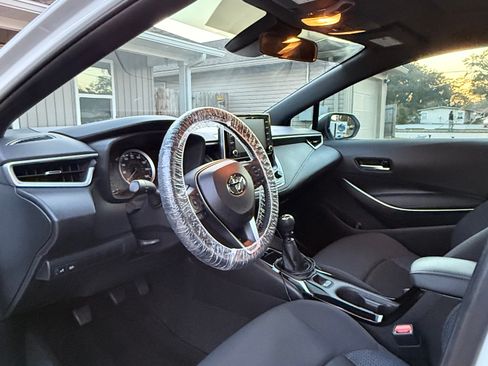 Used 2021 Toyota Corolla SE image 9