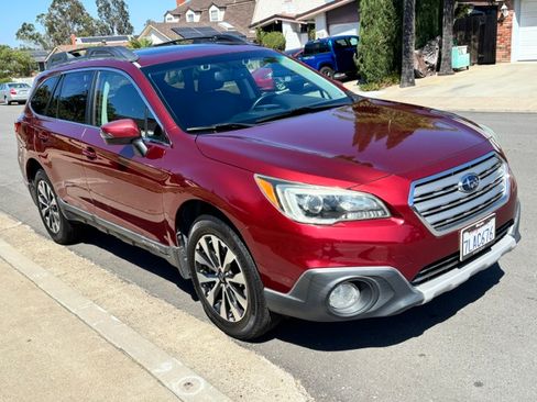 Used 2015 Subaru Outback 2.5i Limited AWD/4WD image 1