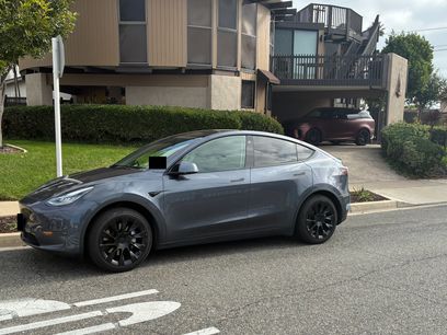 Used 2021 Tesla Model Y Standard Range Sport Utility 4