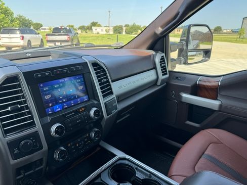 Used 2020 Ford F250 King Ranch w/ King Ranch Ultimate Package AWD/4WD image 4