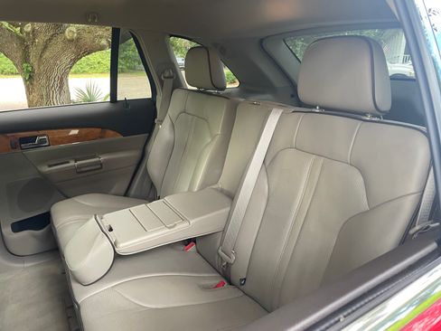 Used 2011 Lincoln MKX 2WD w/ 101A Rapid Spec Order Code image 12