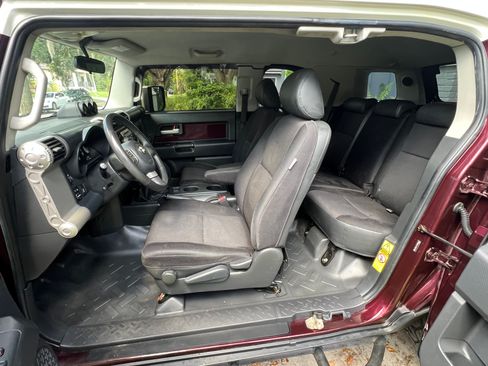 Used 2007 Toyota FJ Cruiser 4WD image 14