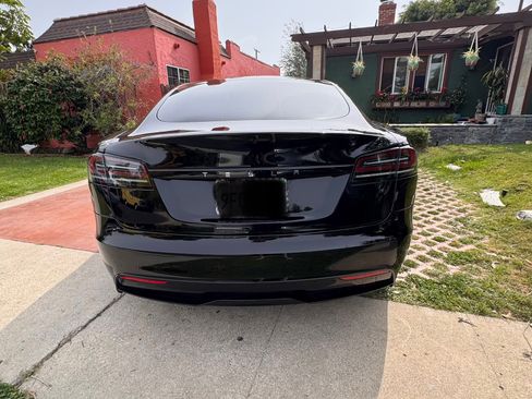 Used 2023 Tesla Model S Standard Range image 10