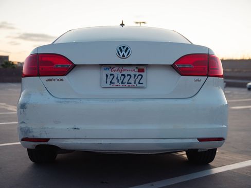 Used 2014 Volkswagen Jetta SE FWD image 12