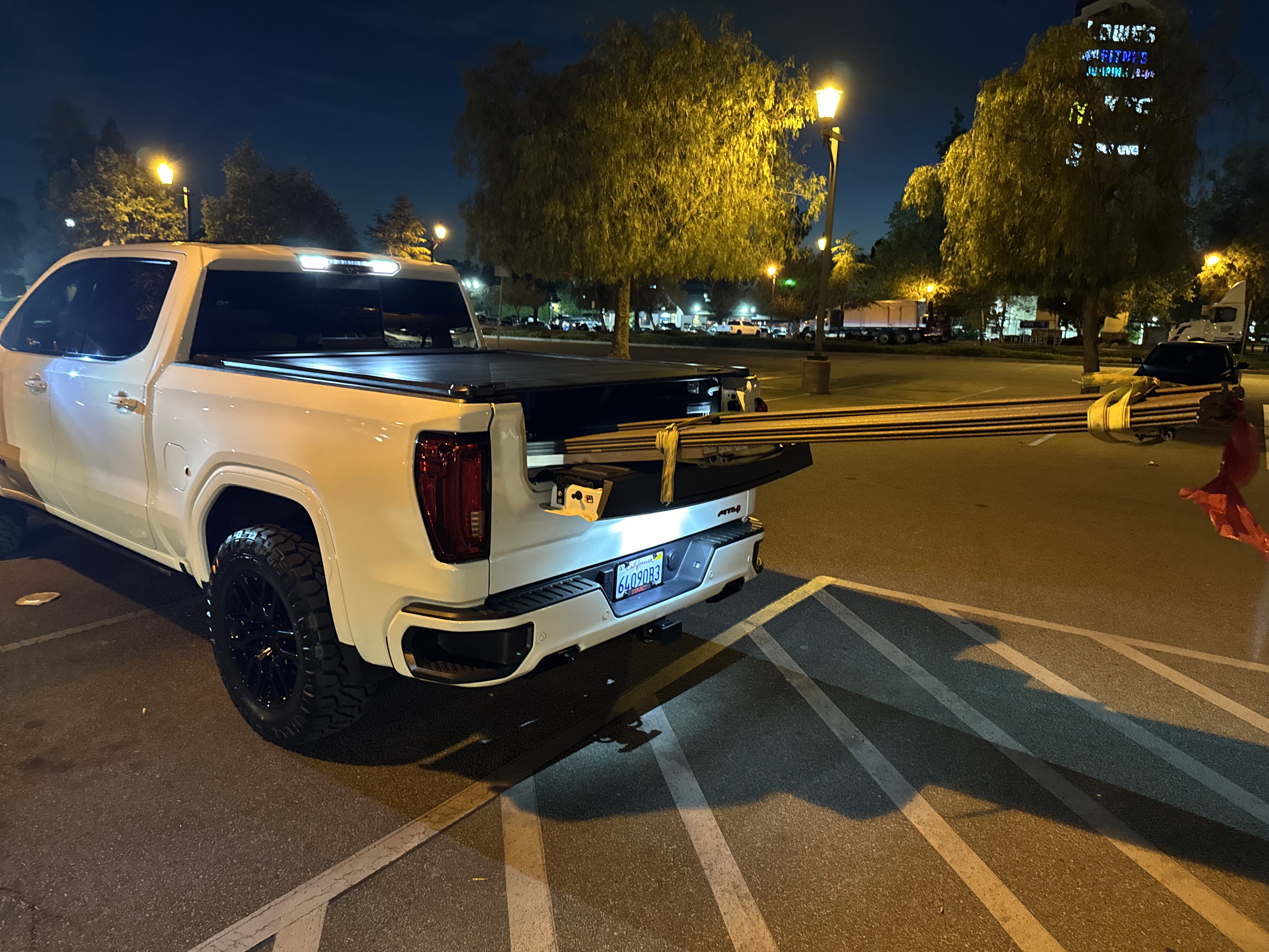 Used 2020 GMC Sierra 1500 AT4 w/ AT4 Premium Package AWD/4WD image 23
