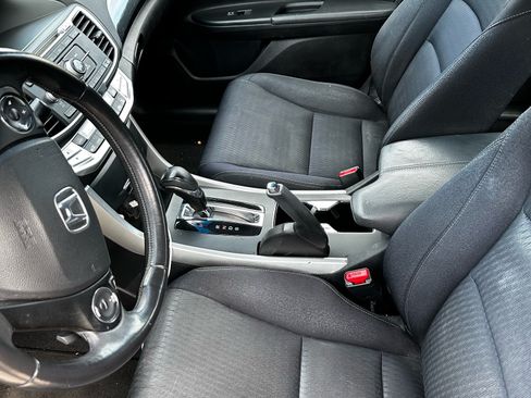 Used 2013 Honda Accord Sport image 14