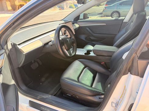 Used 2023 Tesla Model 3 Standard Range RWD image 10