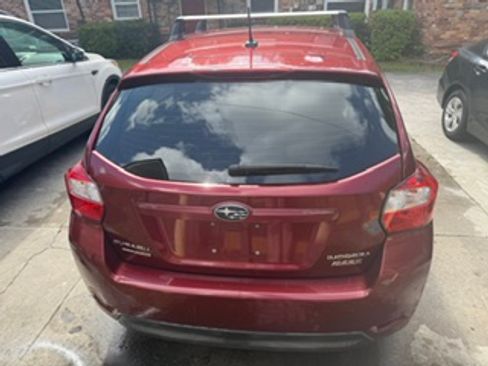 Used 2012 Subaru Impreza 2.0i Limited w/ Popular Pkg 1 AWD/4WD image 5