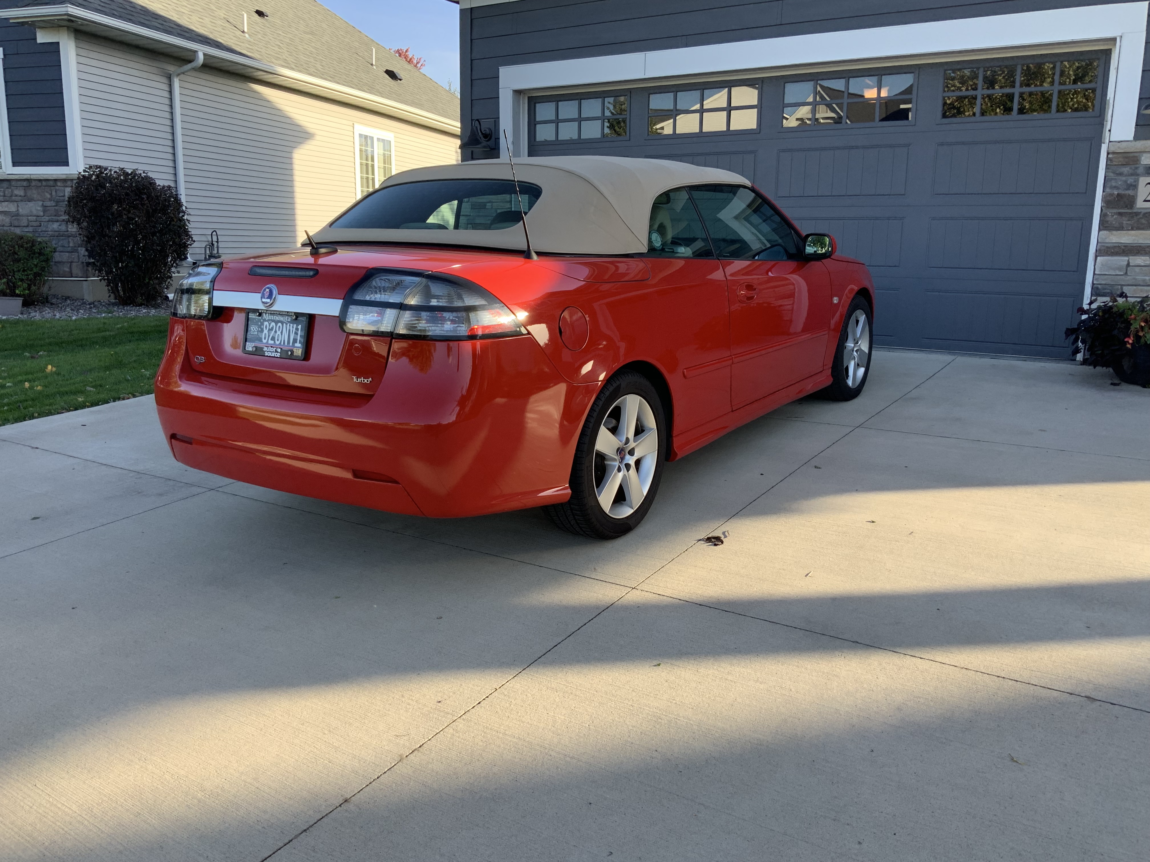 Used 2011 Saab 9-3 Aero FWD image 4