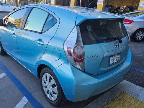 Used 2014 Toyota Prius C One image 13