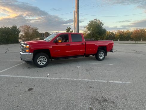 Used 2018 Chevrolet Silverado 2500 W/T w/ WT Fleet Convenience Package image 4
