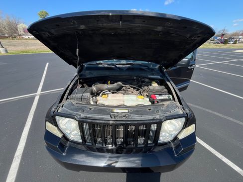 Used 2012 Jeep Liberty Sport image 13