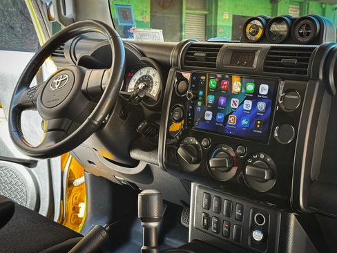 Used 2009 Toyota FJ Cruiser 2WD image 5