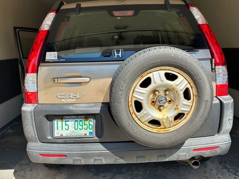 Used 2005 Honda CR-V LX image 11
