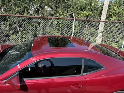 Used 2010 Chevrolet Camaro LT RWD image 8