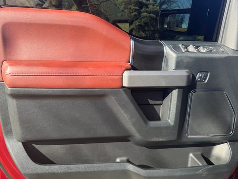 Used 2018 Ford F250 Platinum w/ Platinum Ultimate Package image 27