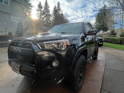 Used 2022 Toyota 4Runner TRD Pro image 2